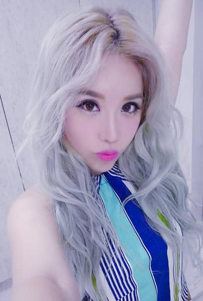 Meet Xiaxue, A Chinese Singaporean's Plastic Surgery Story