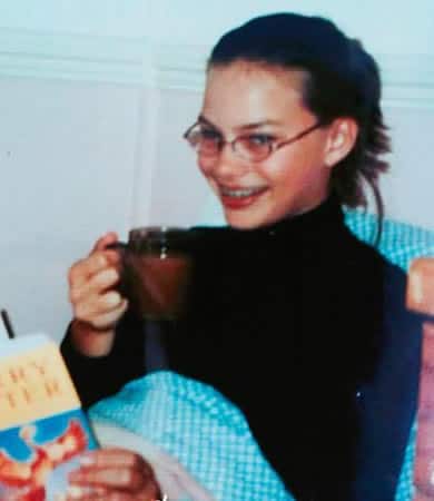 Margot Robbie as a teenager