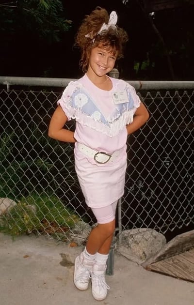 Jennifer Love Hewitt in 1990 as a teenager